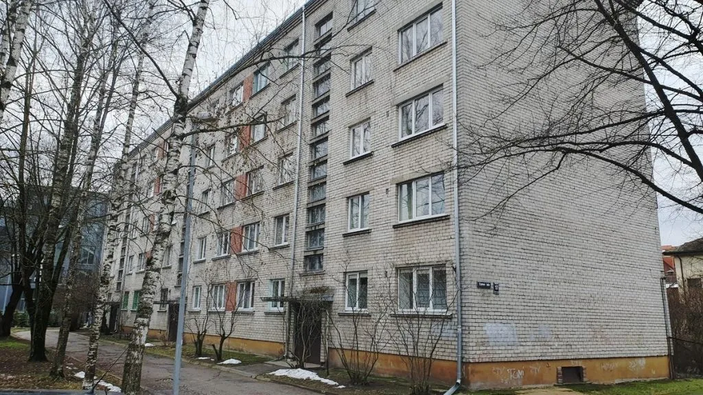 pvc logi hruščova ķieģeļu projekts